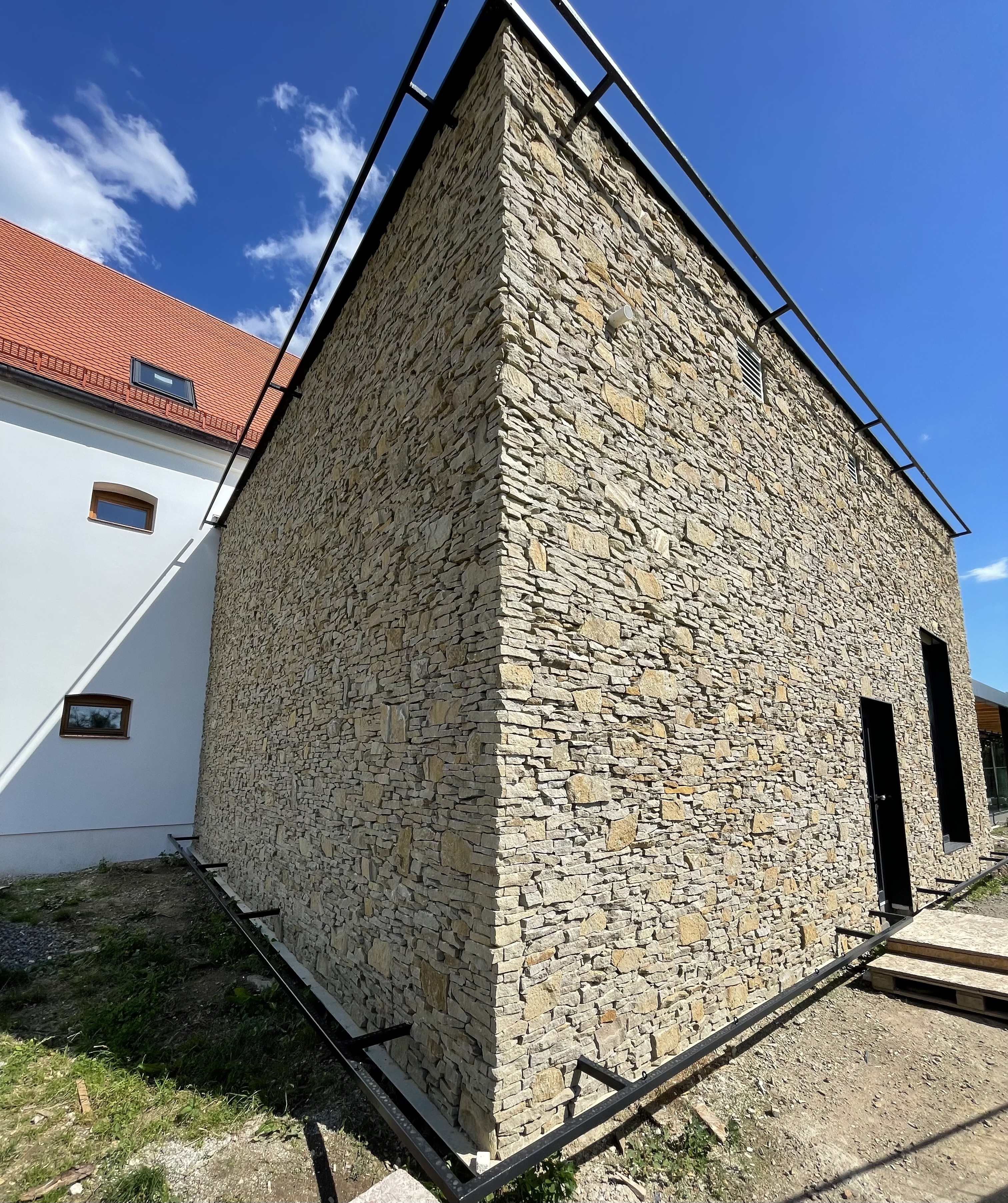 Pískovec NELA 007-006 1xřezaný tl.30 mm